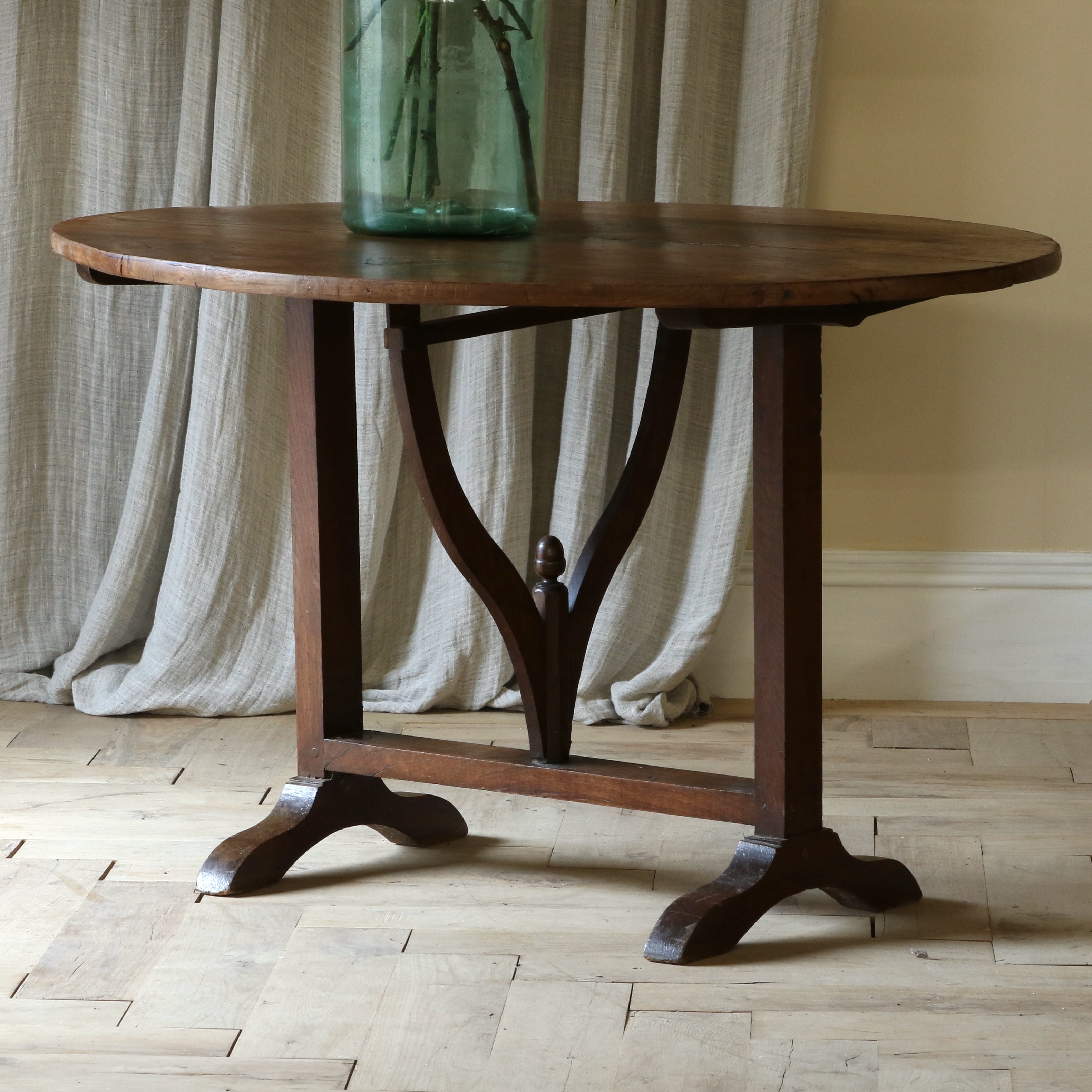 Burgundian Wine Table / Length 1.1m